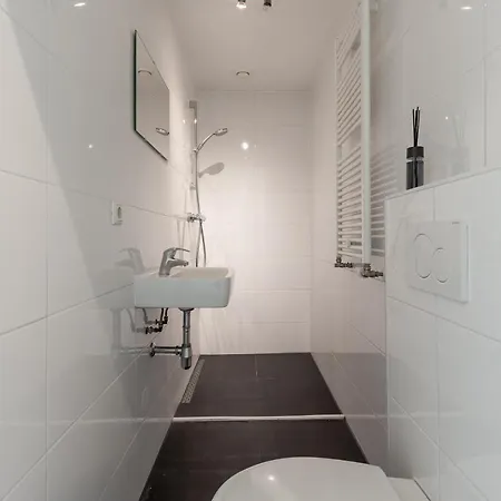 Διαμέρισμα Canal View In The Center Of - Apt 1 *